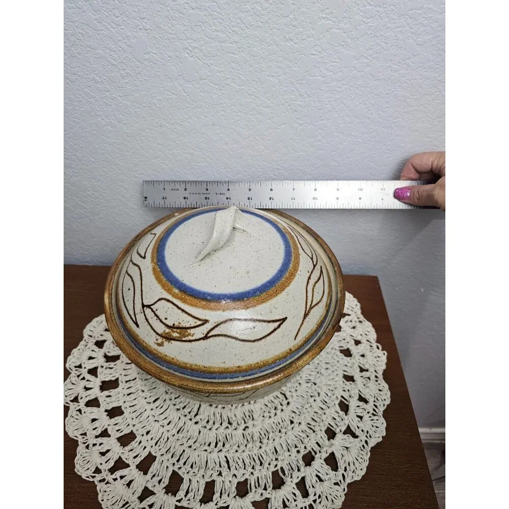 David Chohlidakis Ceramic Pottery Covered Casserole Dish, Serviceable‎